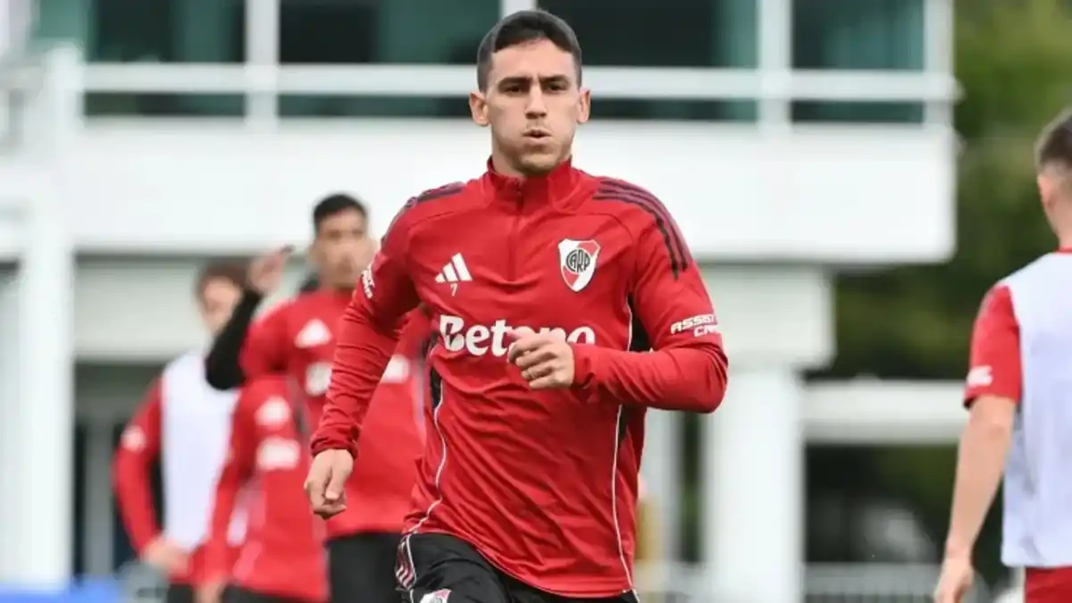 River sigue moviendo el mercado: dos salidas y un cupo abierto para reforzarse