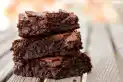 Perfecta para la merienda y el desayuno: receta de brownie sin azúcar ni manteca