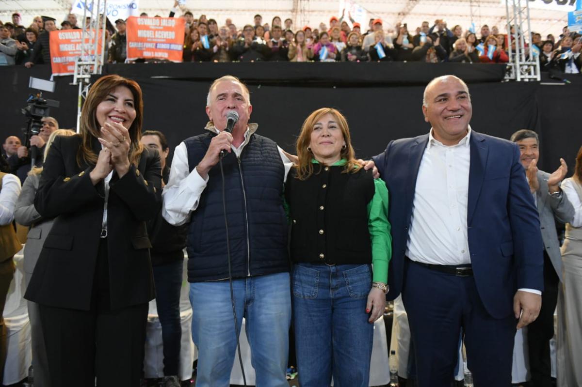 Camino al 26 de octubre: en la Capital, el peronismo fumará la pipa de la paz