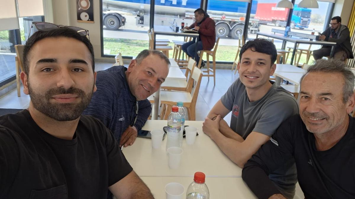 HISTORIAS DE RUTA. La familia Flores disfruta del viaje camino a Tucumán, con las expectativas de vivir un nuevo encuentro