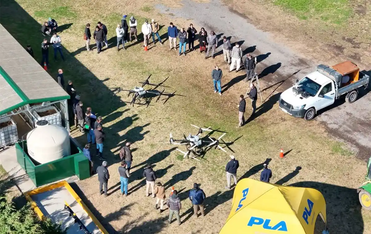 OBJETIVO. Aapresid promueve la capacitación del operario, del técnico y del asesor, y fomenta una cultura digital práctica, eficiente y útil para todos.