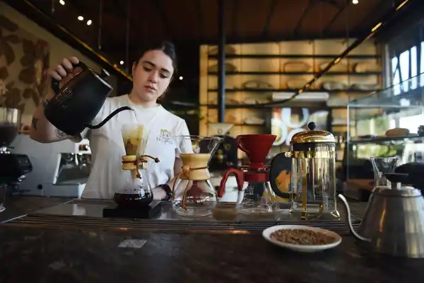 Café de especialidad: por qué está cambiando nuestra forma de consumirlo y qué hay detrás de un fenómeno que crece en Tucumán