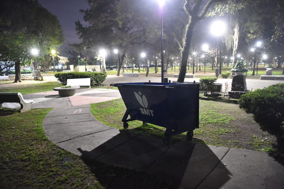 MÁS CONTENEDORES. Habrá 40 cestos de 1m³ para arrojar basura.