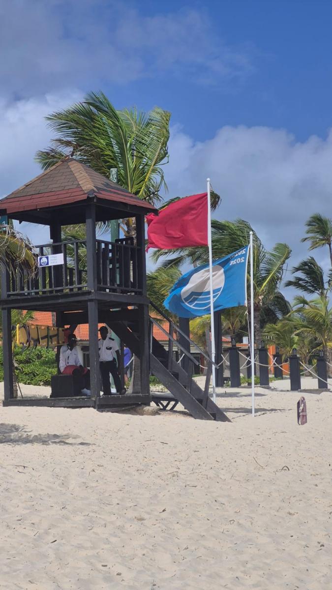 Una tucumana cuenta cómo se vive el paso del huracán Erin en Punta Cana