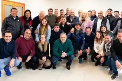 Tras presentar la lista, Jaldo y Chahla reúnen a referentes del PJ en la Capital