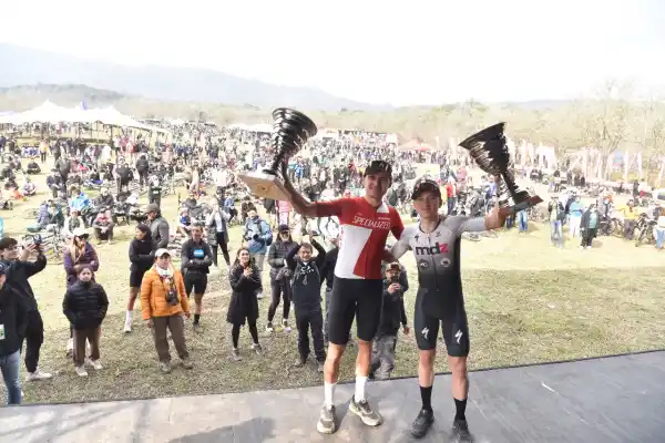 Durán y Goudailliez, los nuevos reyes del Trasmontaña tras un final para la historia