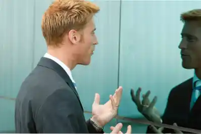 ¿Sos este tipo de persona?: lo que dicen los expertos sobre hablar con uno mismo