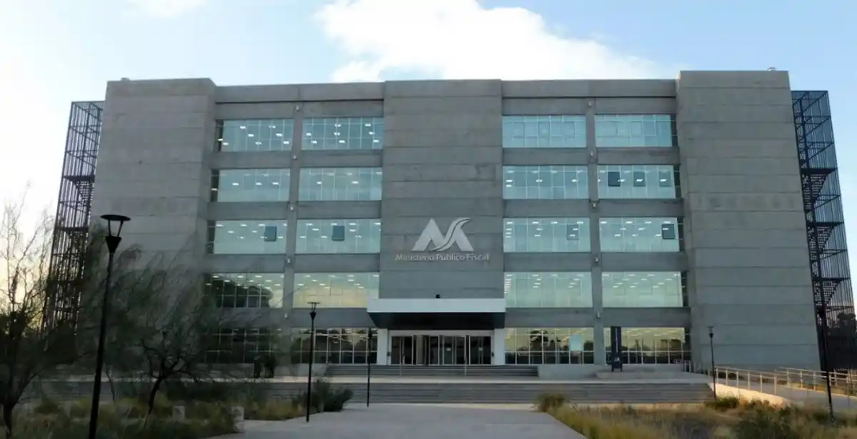 Mendoza: suspenden a dos docentes imputados por tenencia de material de abuso sexual infantil