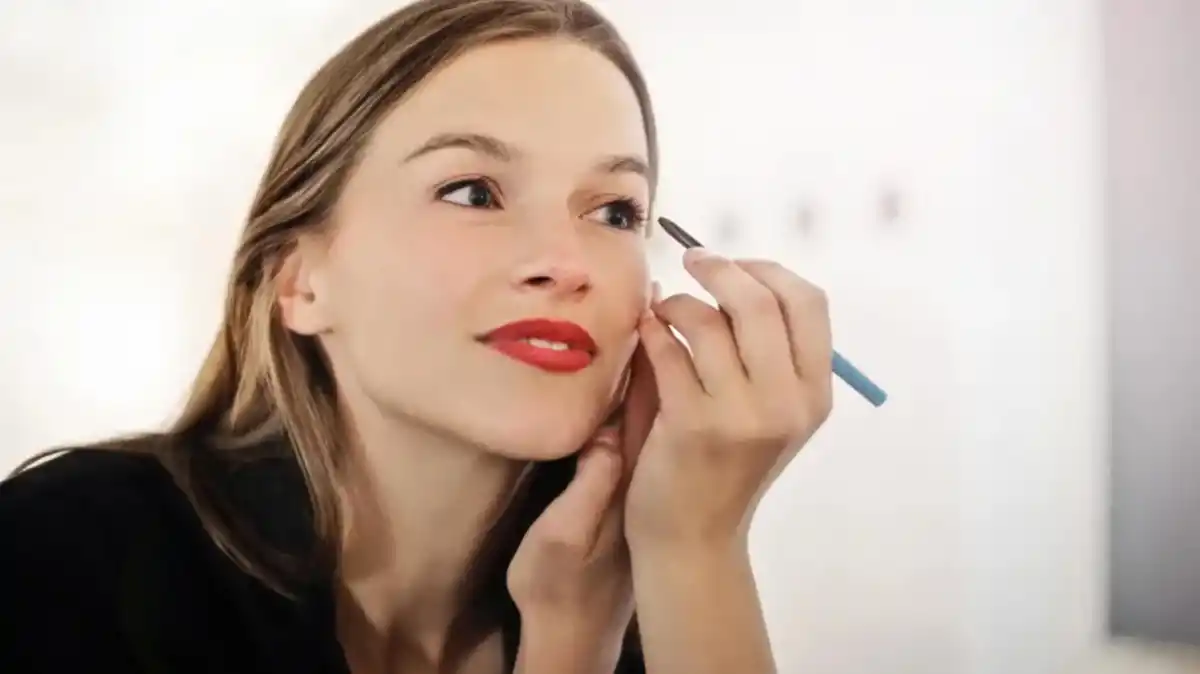 Mercadona hace furor con el perfilador de ojos que aclara la mirada por solo 2,50 €