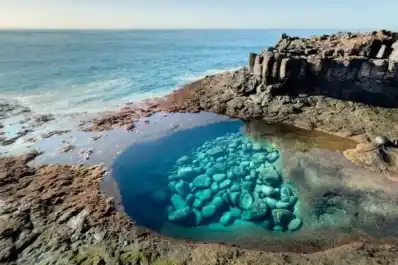 La joya escondida de Canarias: una piscina natural que solo aparece con la marea baja