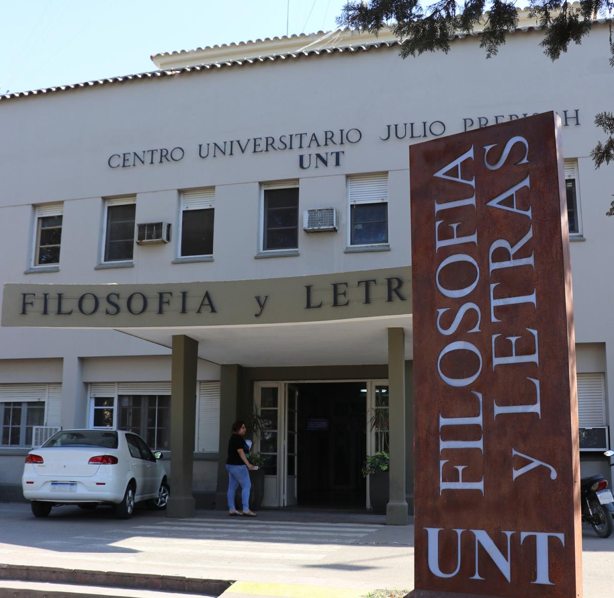 Paro docente de 48 horas en la UNT: “La situación es crítica y los salarios son de pobreza”