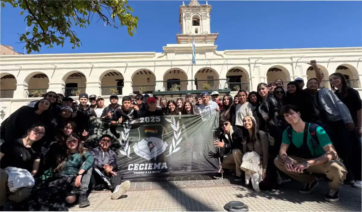 El inusual destino del norte que eligieron estos egresados. Foto: Vía País. 
