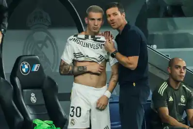 No le pesó la camiseta: Xabi Alonso elogió a Franco Mastantuono tras su debut en el Real Madrid