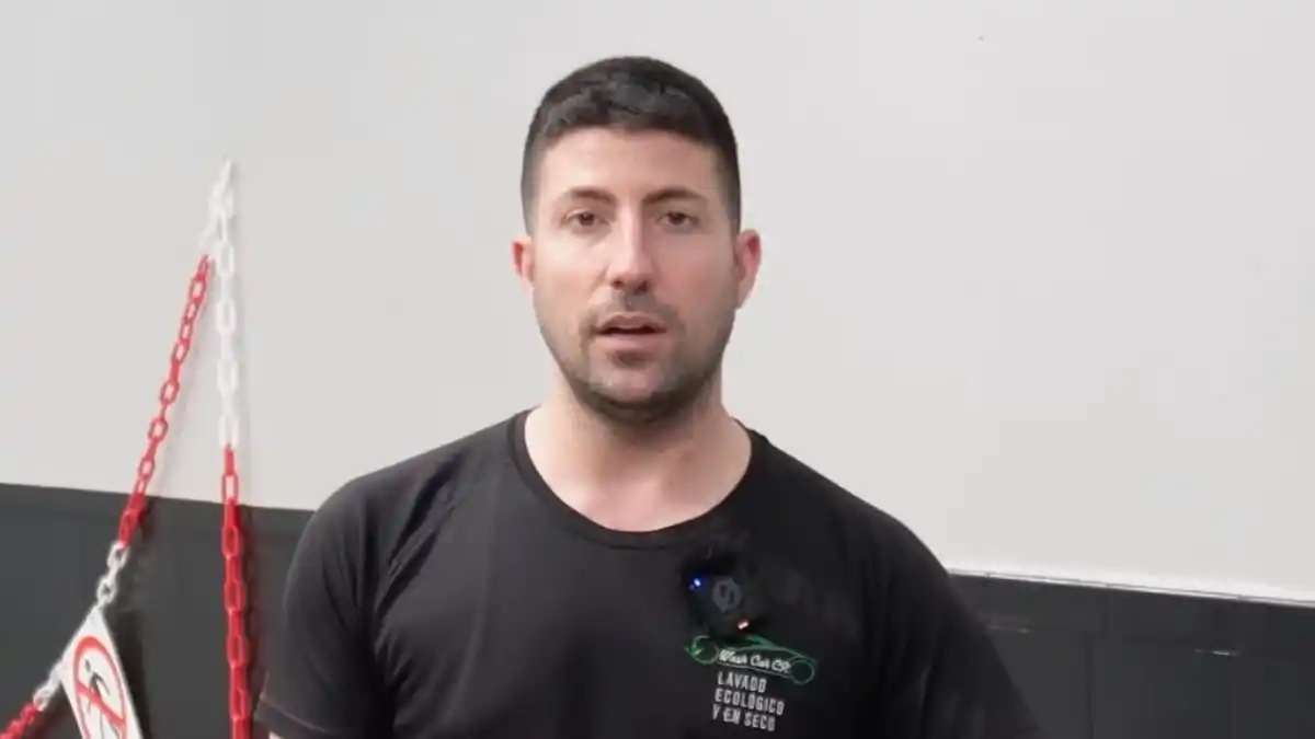 ¿Cuánto cobra un limpiador de coche en España?