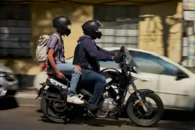 En Tucumán, Uber Moto gana la calle y los colectivos pierden pasajeros