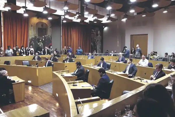 Concejo Deliberante capitalino: el PJ discutió con la UCR que “Jaldo no es Milei”