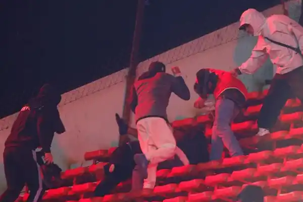 Minuto a minuto del horror en Avellaneda: ¿cómo se desató el escándalo en Independiente-Universidad de Chile?