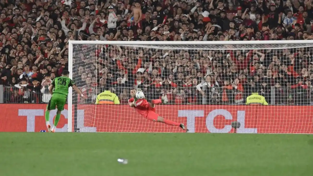 Armani se convirtió en el héroe de River en los octavos de final contra Libertad de Paraguay.