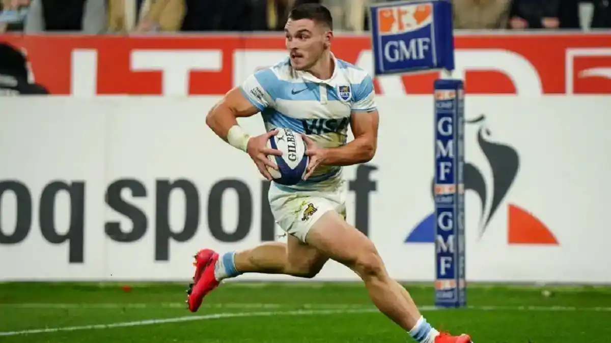 VA DE TITULAR. Mateo Carreras jugará desde el inicio en el duelo contra los Springboks en Sudáfrica.