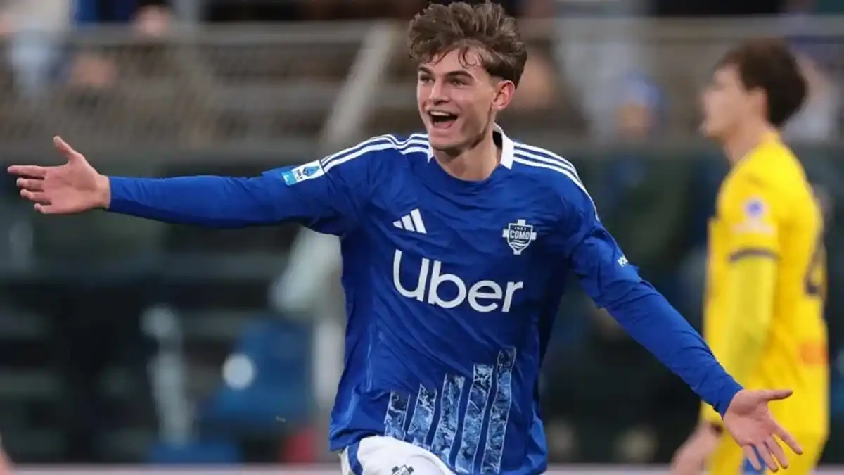 Nico Paz es seguido de cerca por Tottenham.