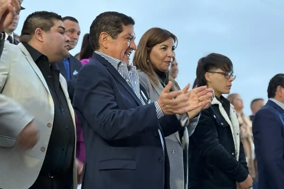 José Orellana y Sandra Mendoza. 