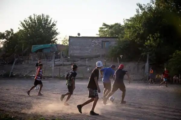 Los éxodos cotidianos en un Tucumán que se desangra