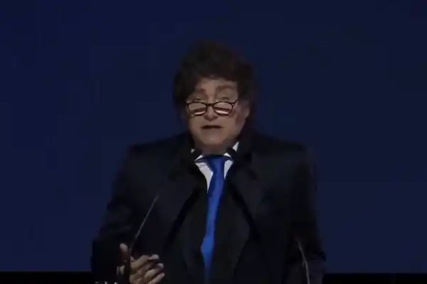 En Rosario, Javier Milei evitó hablar del escándalo de los audios y apuntó contra los “sodomitas del capital”