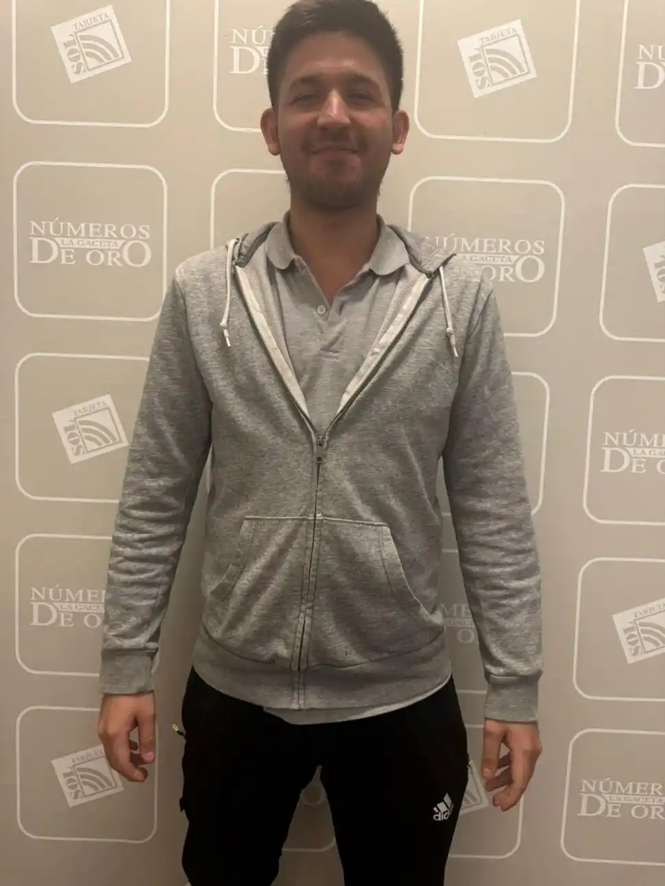 JOVEN. Diego Nicolás Estrada piensa en comprarse una moto.