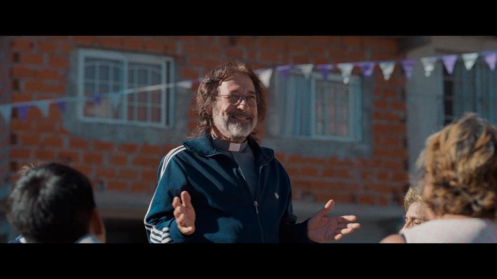 Las máscaras de Francella y la eterna trampa del “ser nacional”