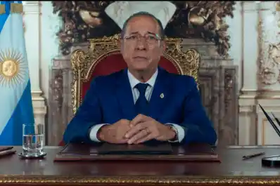 Las máscaras de Francella y la eterna trampa del “ser nacional”