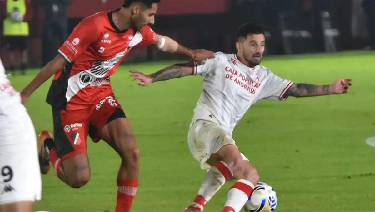 PARADA DIFÍCIL. San Martín intentará conseguir un buen resultado en su visita a Floresta, un rival que no pierde desde febrero como local.