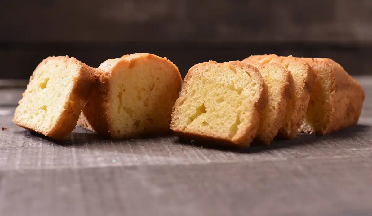 Budín de vainilla sin harina ni manteca: la receta liviana, húmeda y apta para celíacos