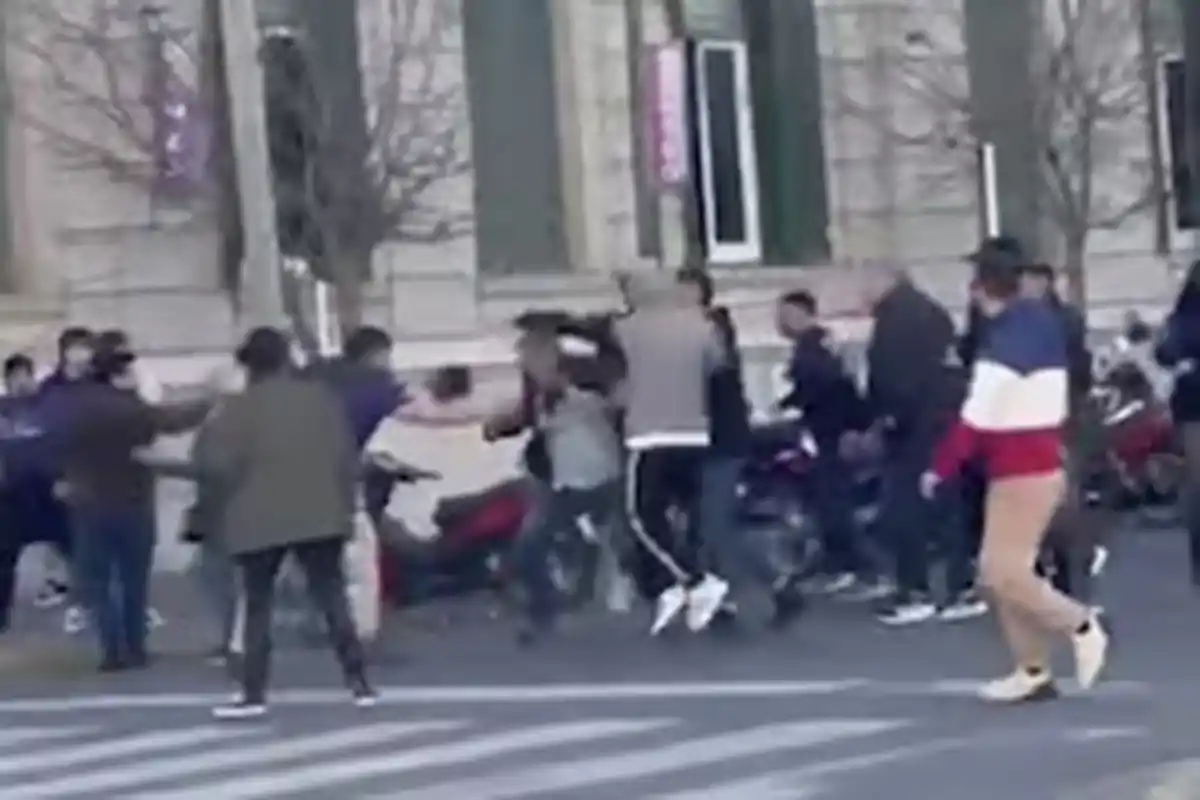 Atacaron a militantes de La Libertad Avanza en Junín y hay heridos: Milei culpó a “hordas kirchneristas”