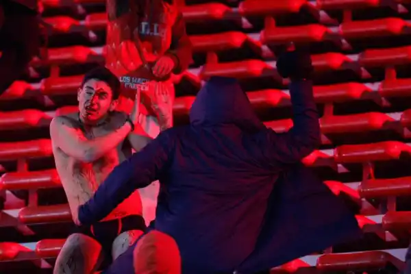 “No corrás, esperemos que los violentos se alejen”: el consejo que ya no basta para recuperar la fiesta del fútbol