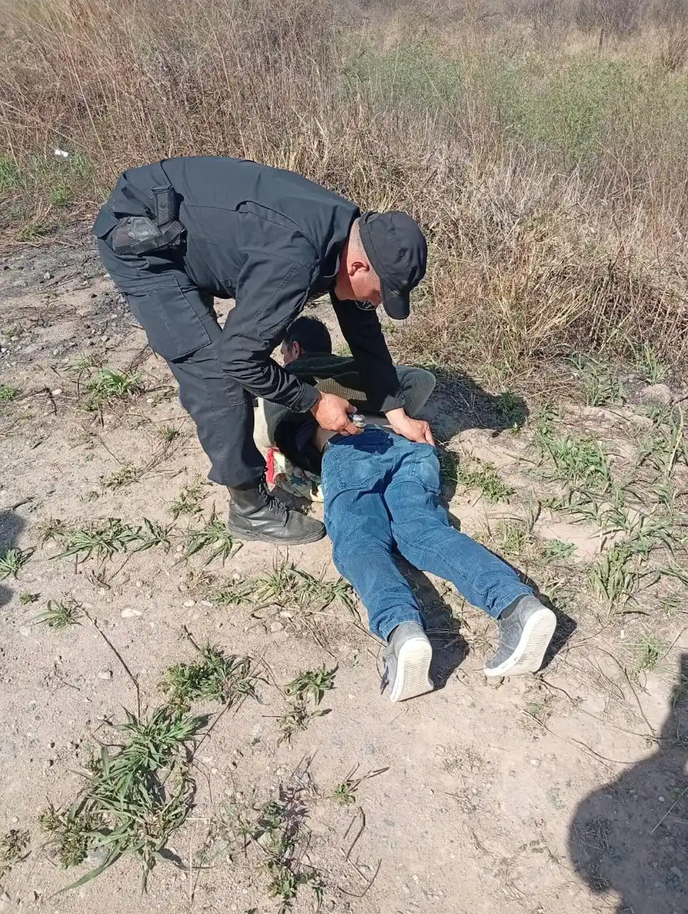 REDUCIDO. El procesado intentó esconderse en los montes de la localidad de Las Ánimas, en el sur de Tucumán.