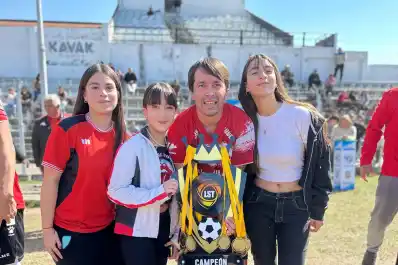 Un llamado telefónico le cambió la vida: se enamoró de San Martín, conoció a su esposa y decidió quedarse para siempre en Tucumán