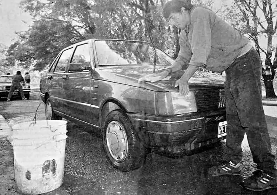 Recuerdos fotográficos: 1997. Cuando se intentó echar a los lavadores de autos del parque