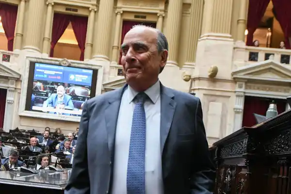 El escándalo de los audios: Me parece que fue una operación para golpear al Gobierno, dijo Francos