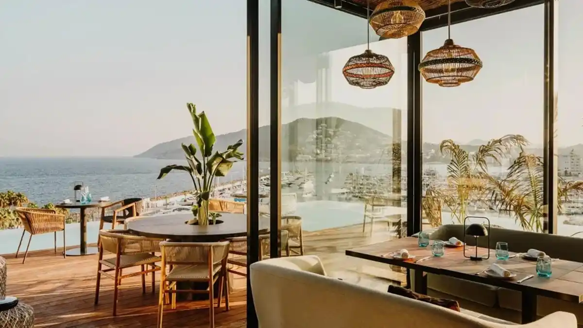 La mejor terraza de España está en Ibiza: 5 claves que explican el éxito del restaurante Maymanta