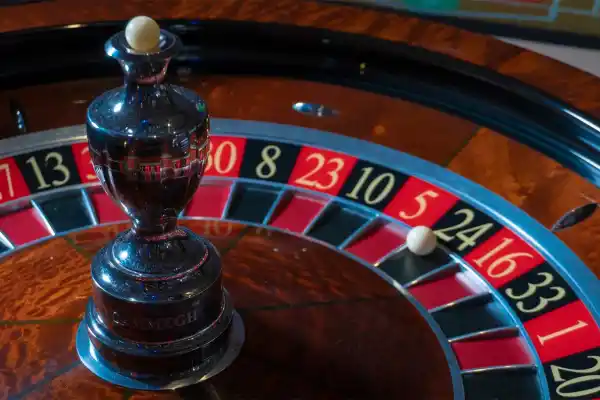¿Es posible ganar en la ruleta? Un método matemático para hacer saltar la banca