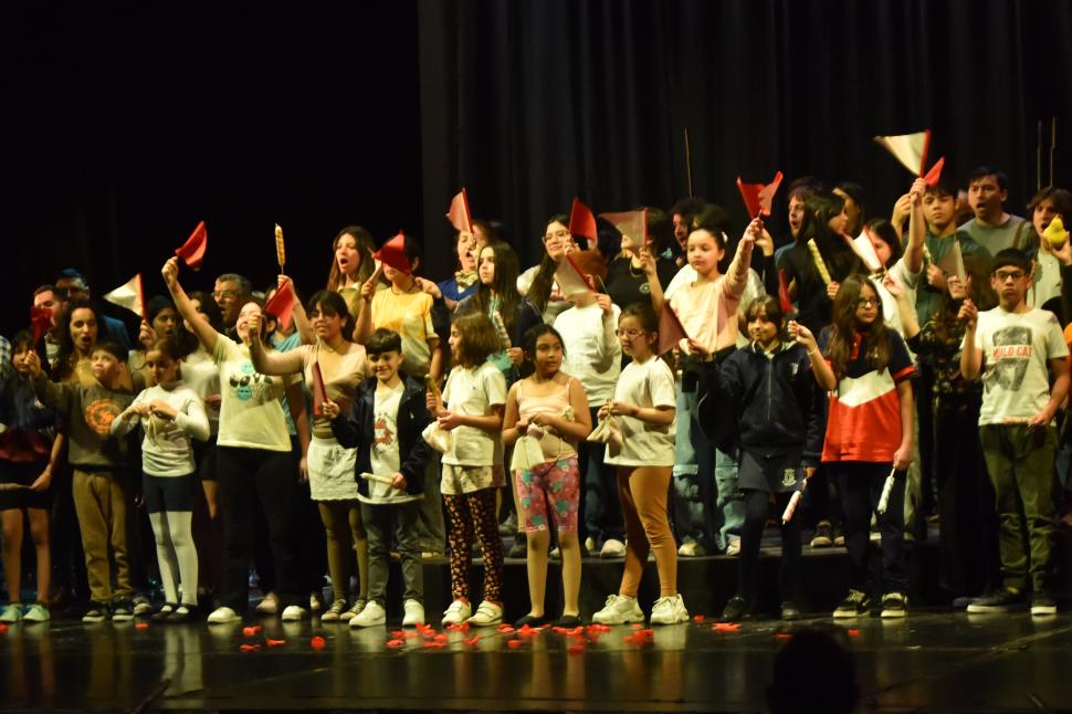 Teatro en Tucumán: estrenan la ópera Carmen, la tragedia del femicidio
