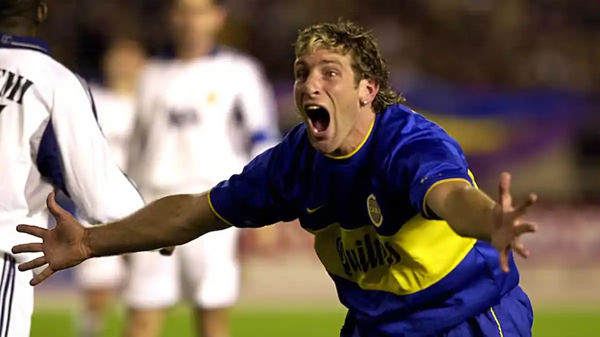 EN LA GLORIA. Martín Palermo celebra uno de los dos tantos que le marcaron al Real Madrid en la final Intercontinental de 2000.