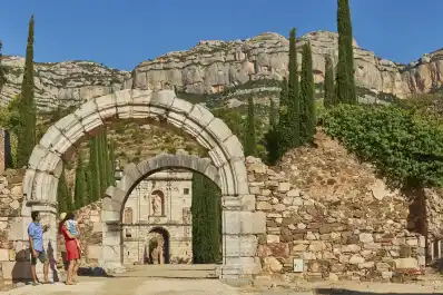 El monasterio medieval desconocido de Cataluña que combina historia y modernidad