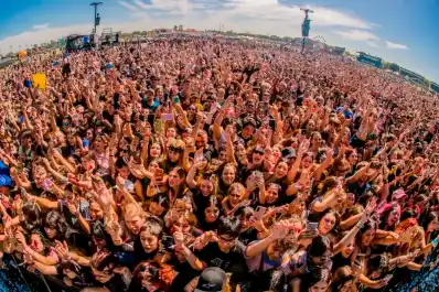 Cuánto cuesta ir al Lollapalooza 2026 desde Tucumán