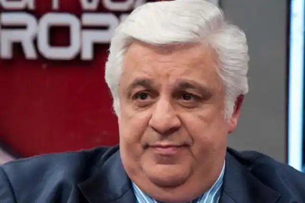 Alberto Samid aclaró el episodio de su hija corriendo desnuda en el aeropuerto de Ezeiza