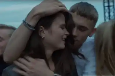 Drama psicológico, thriller y romance: la adictiva miniserie de Netflix basada en un best seller