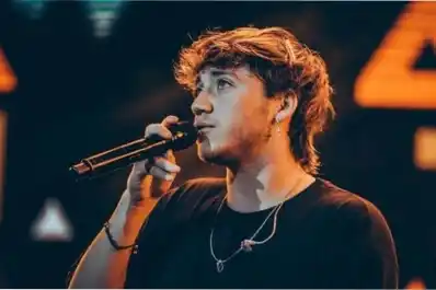 En pleno show, Paulo Londra anunció que será papá por tercera vez