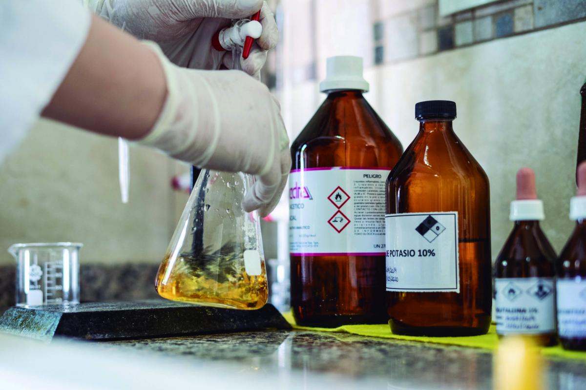 Clorosal: aliados estratégicos de la industria en la provisión de productos químicos