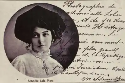 Recuerdos fotográficos: en un día Lola Mora inauguró la Libertad, el Alberdi y los bajorrelieves