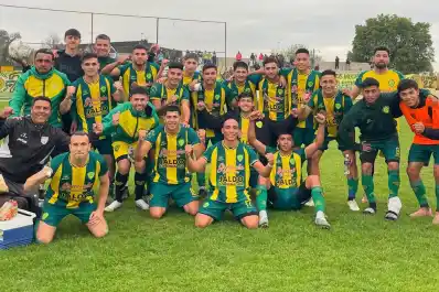 Ateneo cortó la mala racha y sumó su primer triunfo en la zona Campeonato del Anual